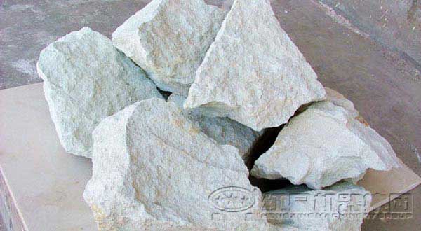 河南300目高岭土磨粉机生产厂家