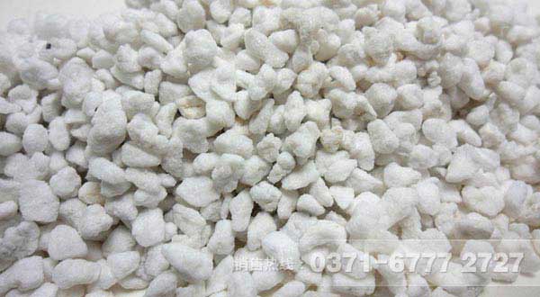 珍珠岩深加工生产设备/珍珠岩制砂生产线多少钱？