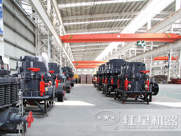 河南欧亿5圆锥破碎机厂家车间一角