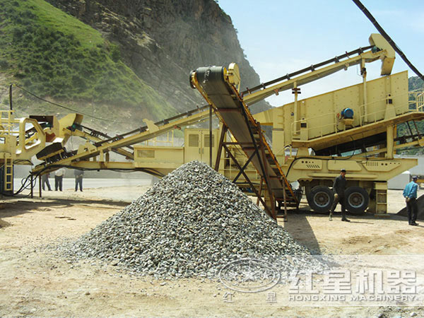 车载移动破碎机客户现场