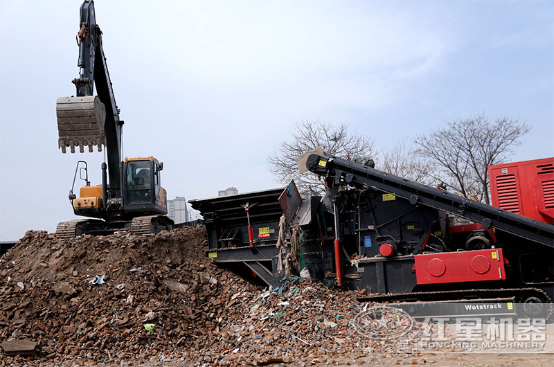 西安一建筑垃圾处理加工现场