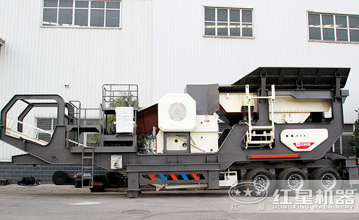 移动砸石机流动作业，油电两用走俏破碎市场