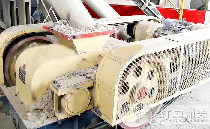 对辊破碎机的工作原理、结构和安全使用注意事项
