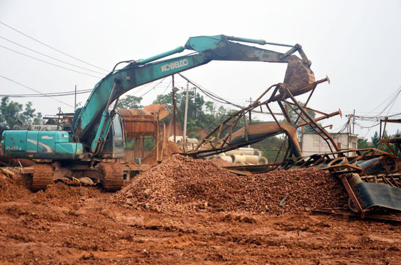 重拳整治非法采砂背景下，机制砂探寻生产新道路
