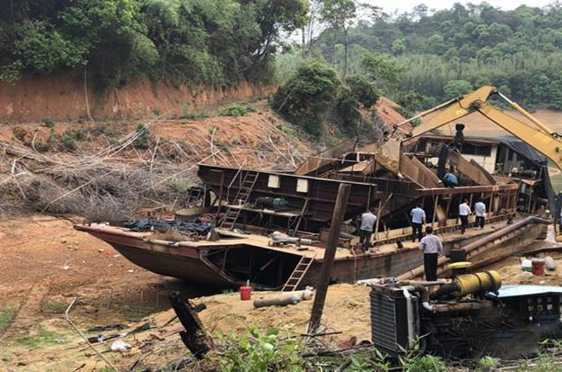 重拳整治非法采砂背景下，机制砂探寻生产新道路